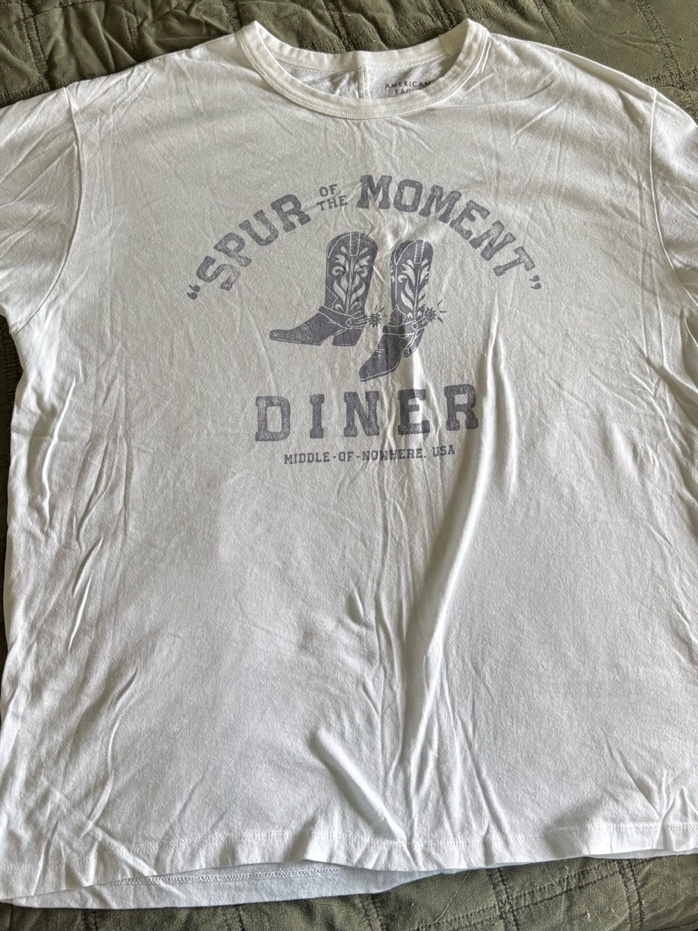 American Eagle Outfitters White Tee with Gray Boot Diner Graphic